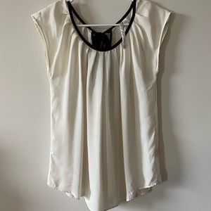 LC Lauren Conrad Tie Back Blouse